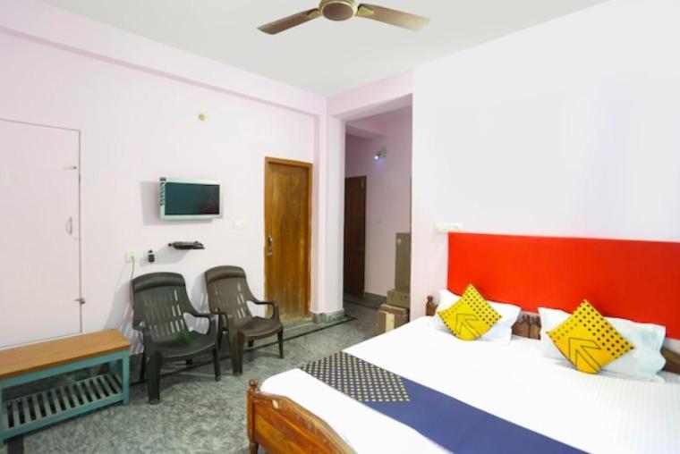 Hotel Alaka Пури Экстерьер фото